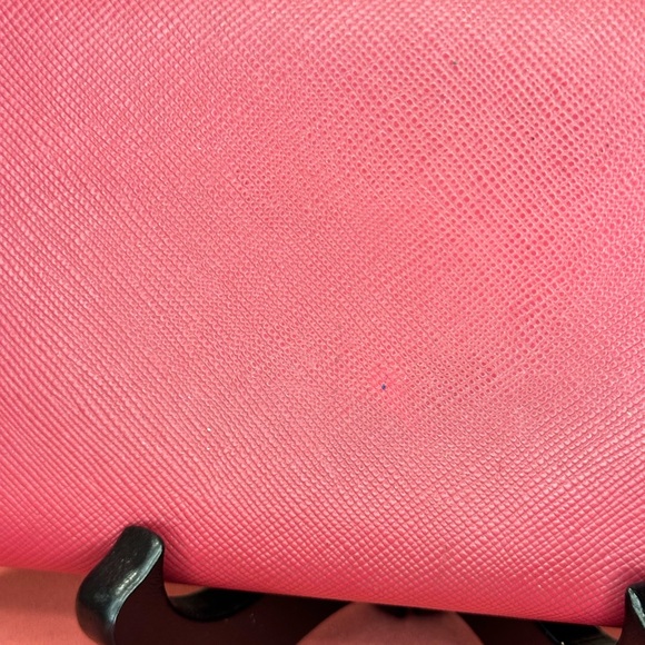 Prada Saffiano Zippy Wallet - Picture 4 of 15